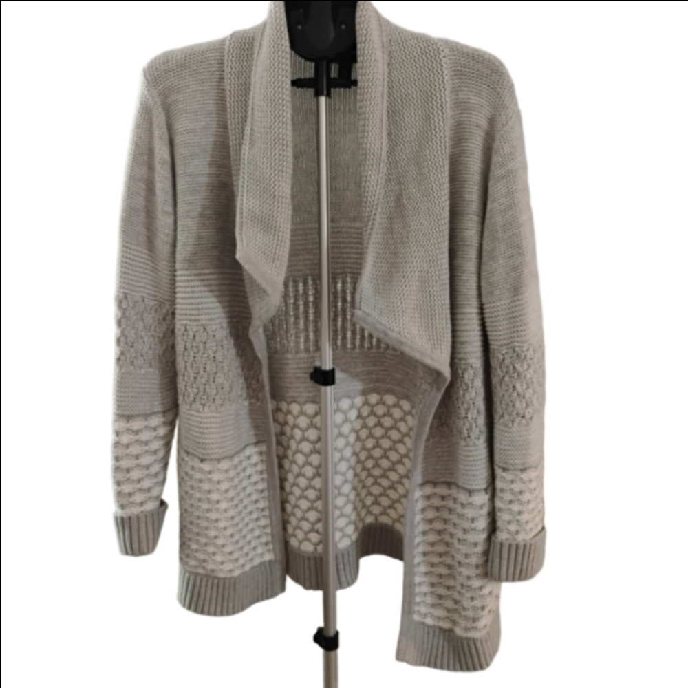 GAP Light Gray Knit Textured Women's Medium Business Casual Layering Cardigan